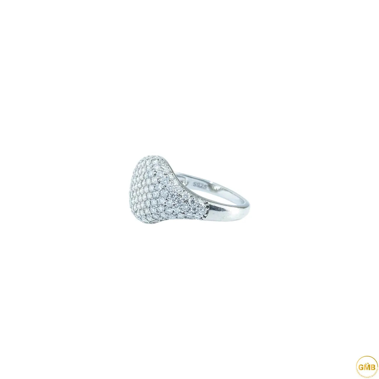 Anneau pavé hexagonal moissanite chez Golden Moissanite Bijouterie